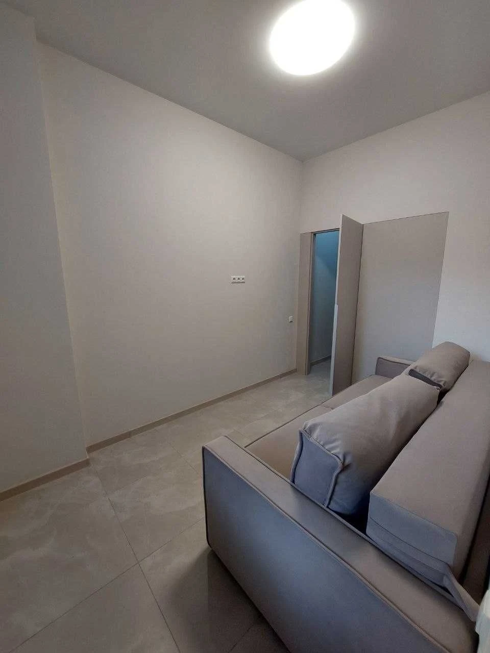 Renaissance Residence, Onilovo Street, divided into three apartments.