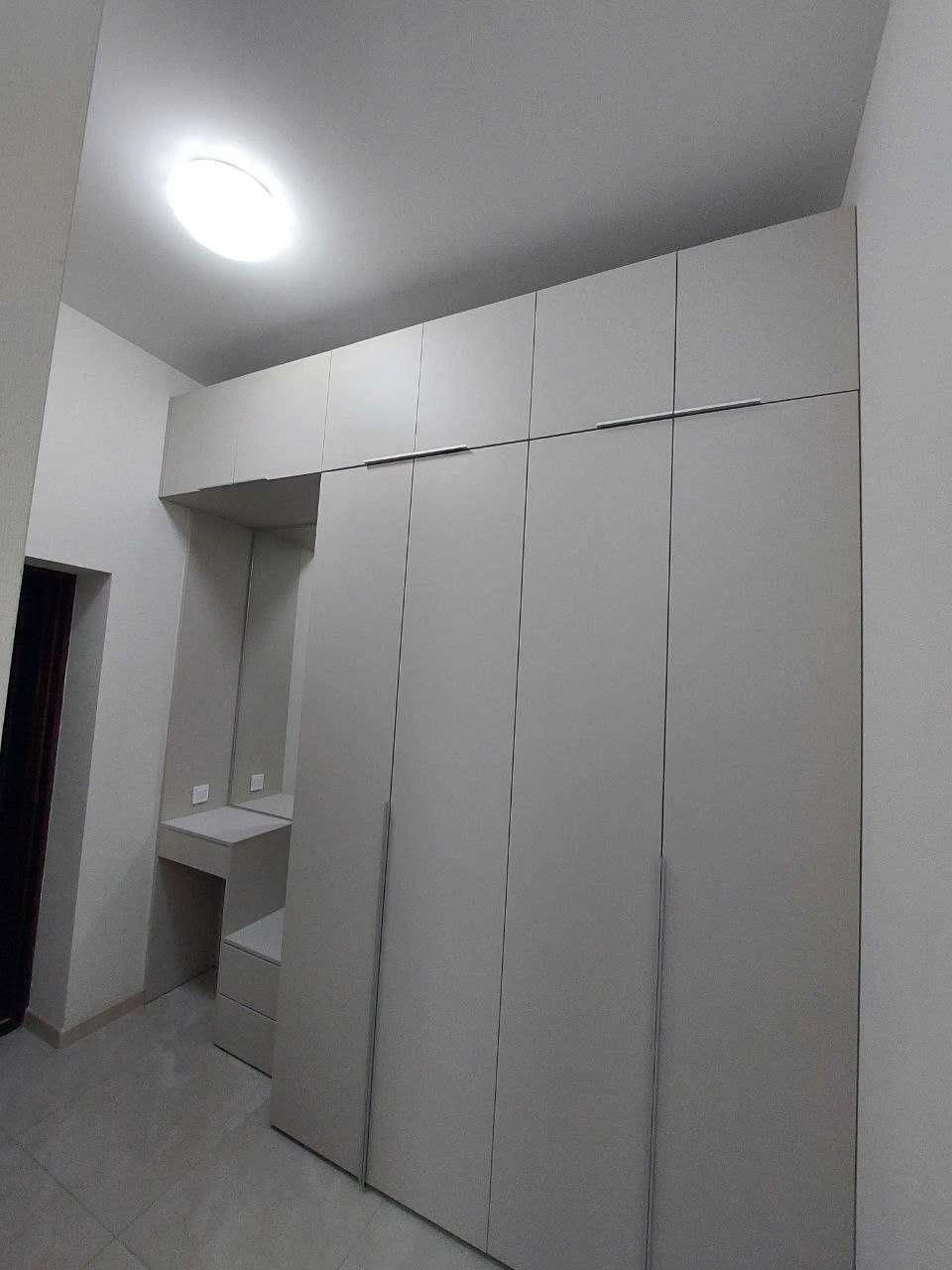 Renaissance Residence, Onilovo Street, divided into three apartments.