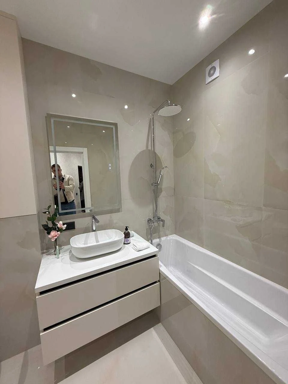 No Commission | 2-Bedroom Apartment on the 2nd Floor from Kadorr G