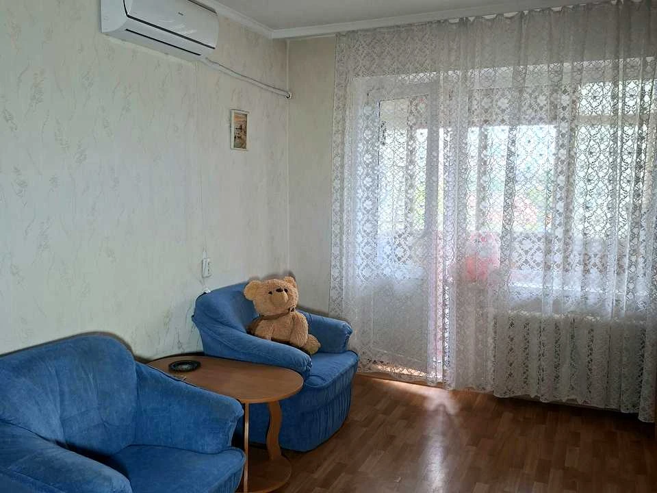Apartment. Odessa, Semen Paliy Street