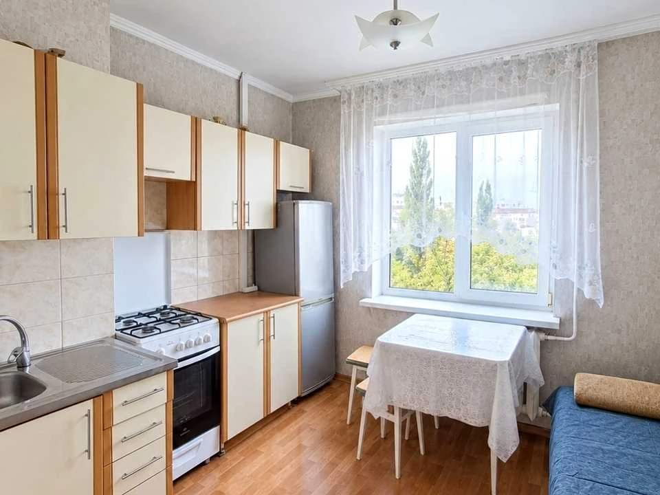 Apartment. Odessa, Semen Paliy Street
