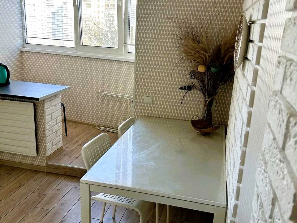 Apartment. Metropolitan Vasily Lipkivsky Street, Kyiv