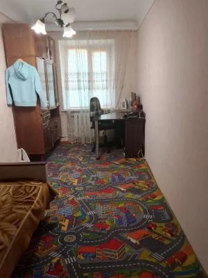Торг. Двостороння 2к з косметичним ремонтом. Оформ. мін. 390