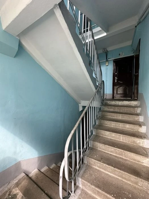 Продам 2к квартиру Калиновая (середина) 47м2