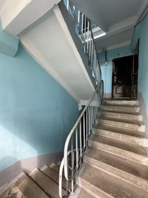Продам 2к квартиру Калиновая (середина) 47м2