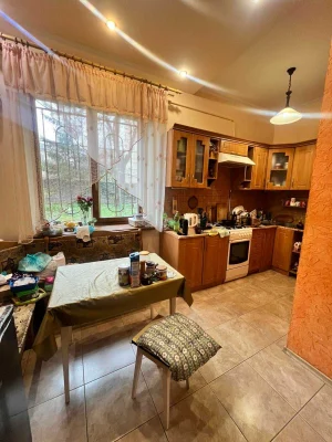 Sale of a 3-bedroom apartment on Heroes of Maydan Street