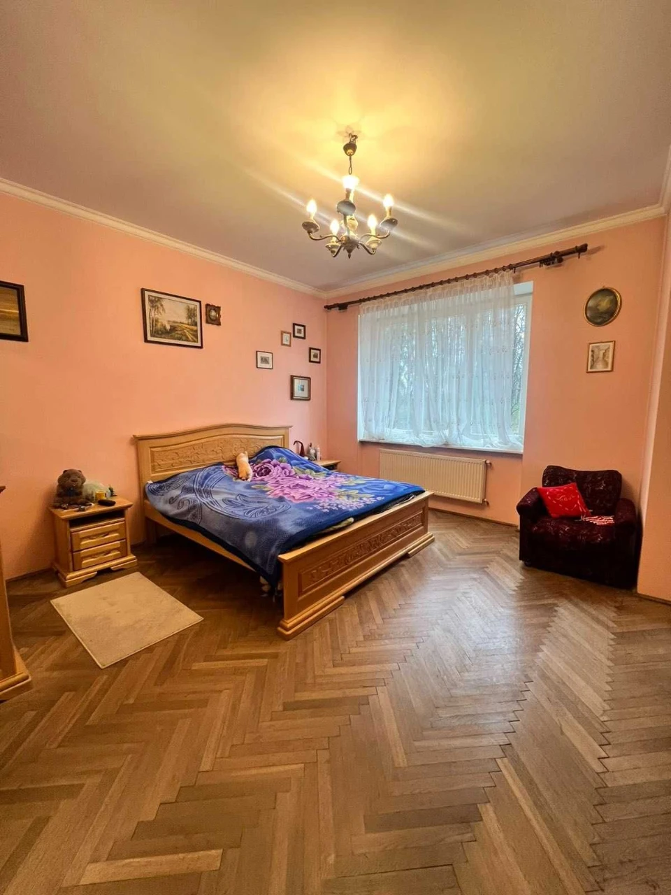 Sale of a 3-bedroom apartment on Heroes of Maydan Street
