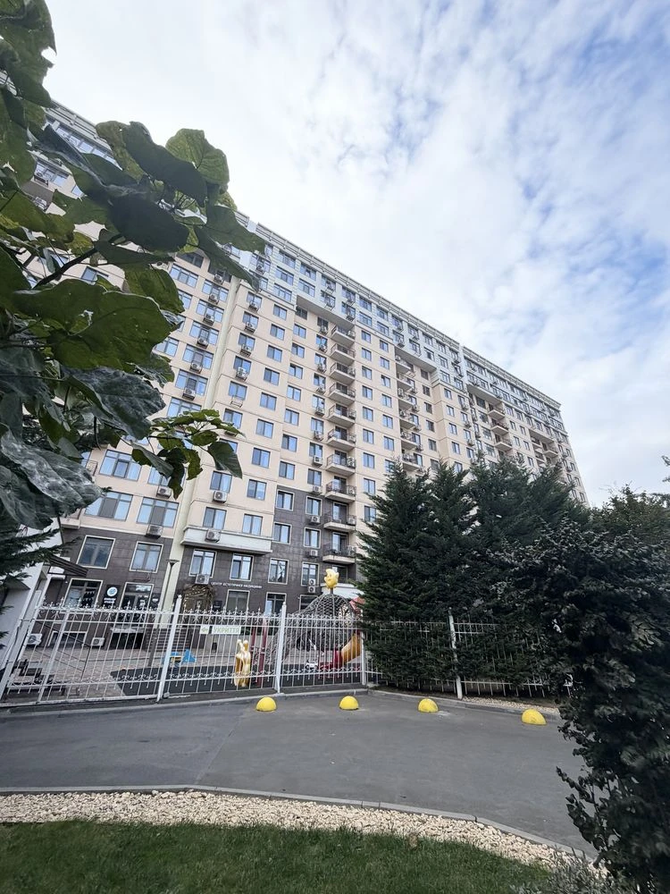 35 Жемчужина, Литературная, 1-комнатная квартира, 43 м2, студия+спальня, балкон