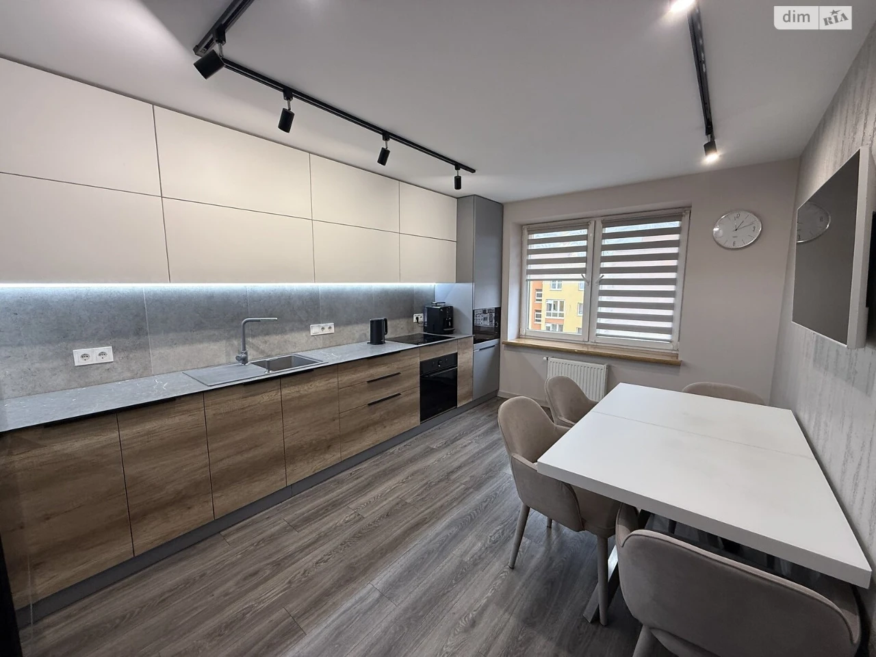 Apartment for Sale in Canada