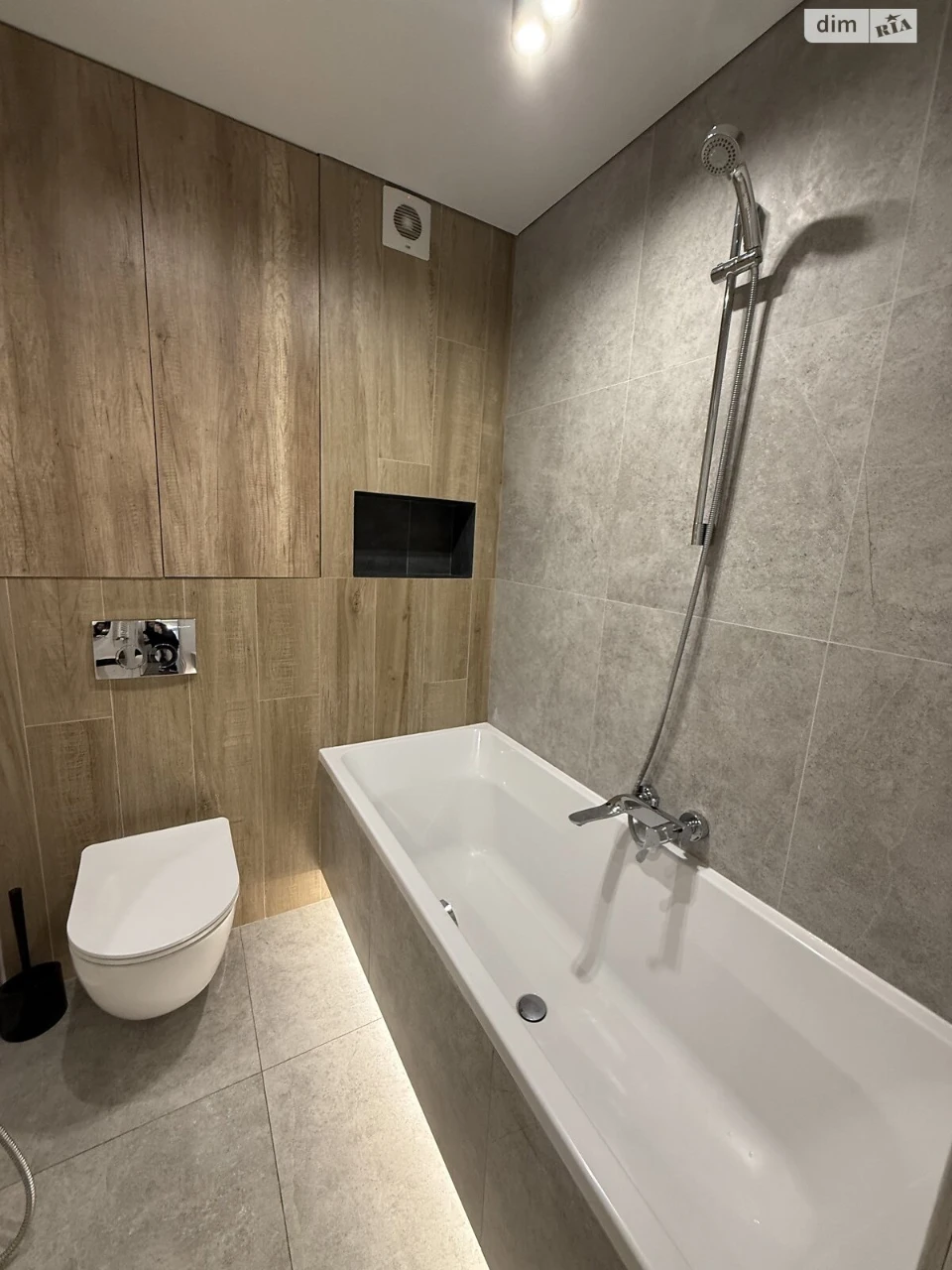 Apartment for Sale in Canada