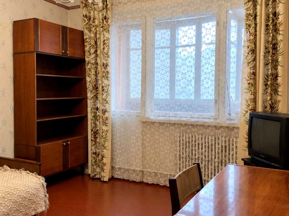 Квартира. Харьков, улица Ахсарова.