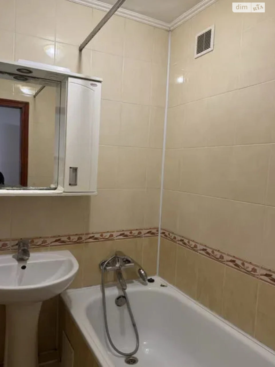 Long-Term Rental Apartment on Zamarstyniv Street