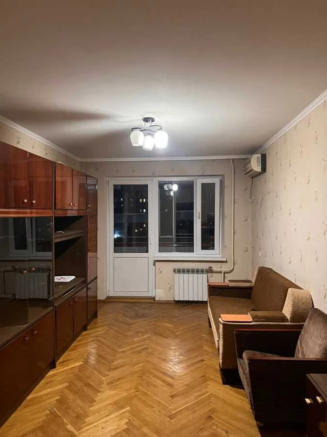 For Rent: 3-Bedroom Apartment (62 sq m) in Kyiv, Dniprovsky District