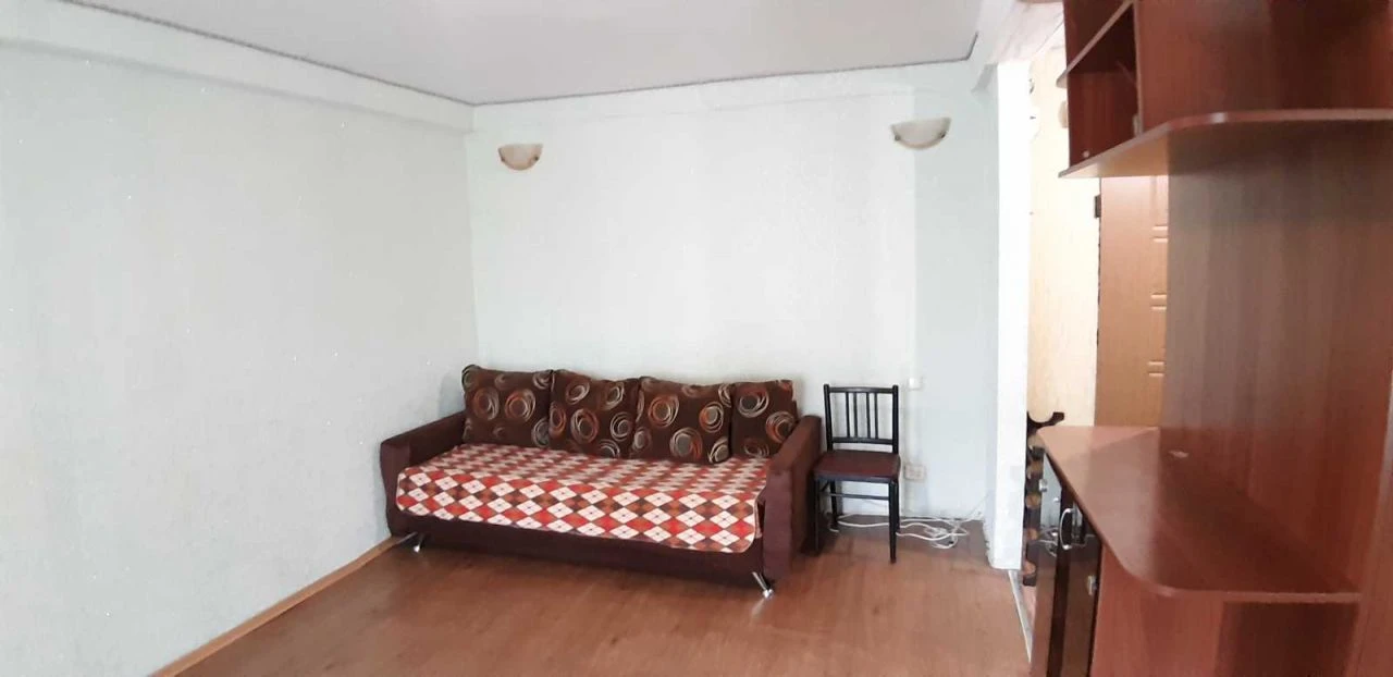 Rent a one-bedroom apartment (30 sq m) in Kyiv, Obolon district