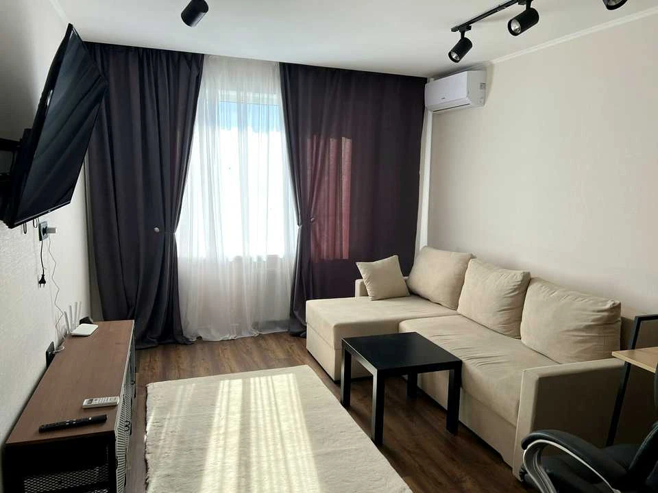 Apartment. Vyshnakiwskaya st., Kyiv