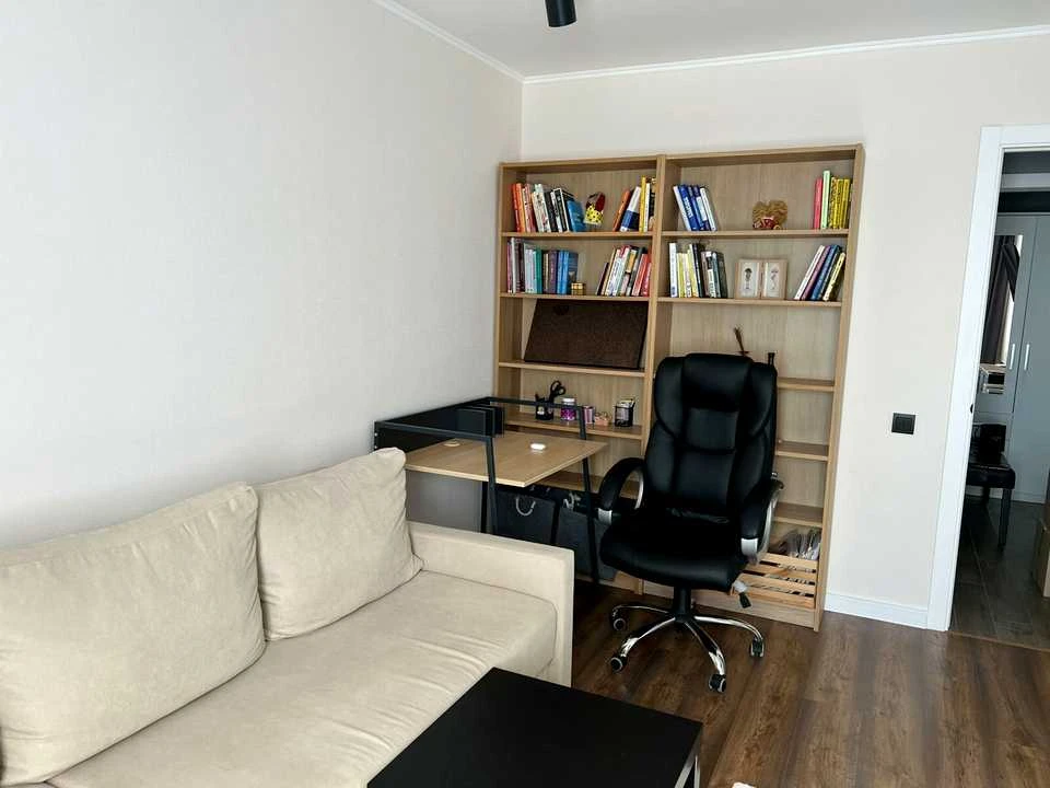 Apartment. Vyshnakiwskaya st., Kyiv