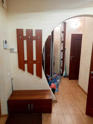 Продається простора 3-кімнатна квартира за адресою вул.Машин