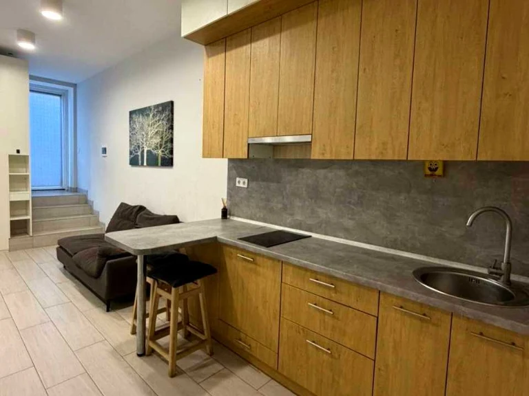 Apartment. Kyiv, Serhiia Kolosa St. (Lenina), (House)