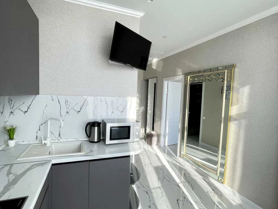 Apartment. Kompasny Prospect, Odessa