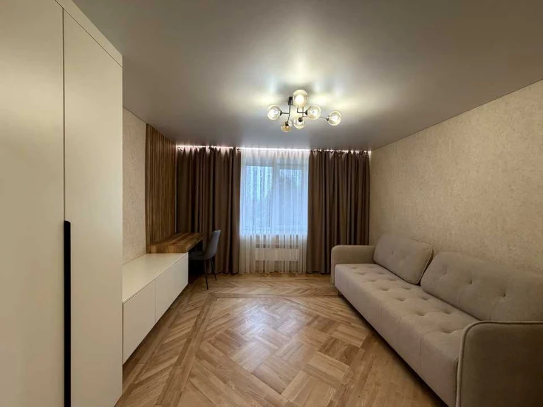 Apartment. Winnitsa, Евгения Пикуса Street