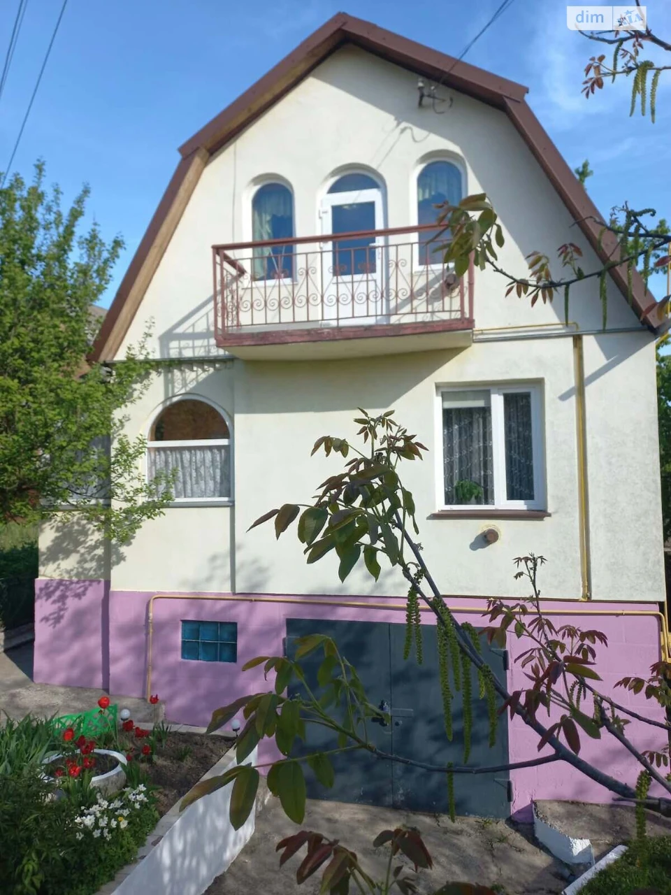 For Sale: Dubove House
