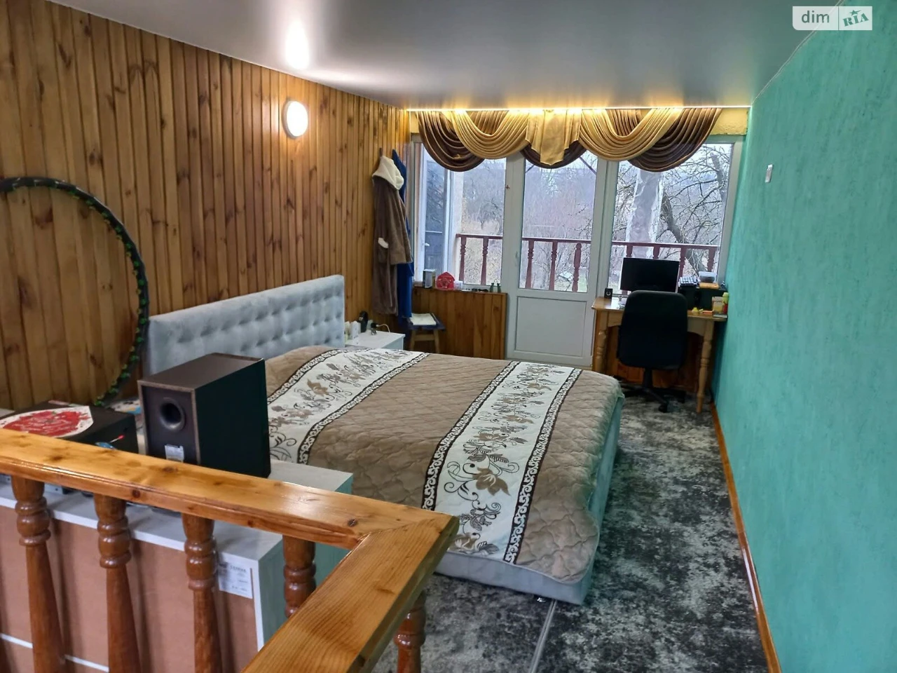 For Sale: Dubove House