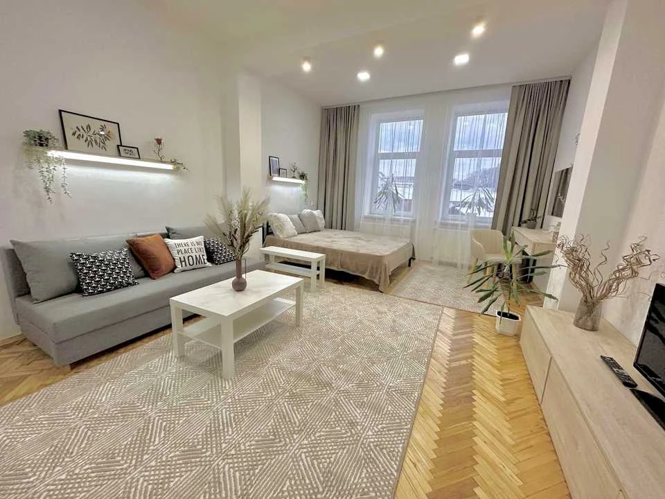 Apartment. Akademika Andriy Saharova Street, Lviv