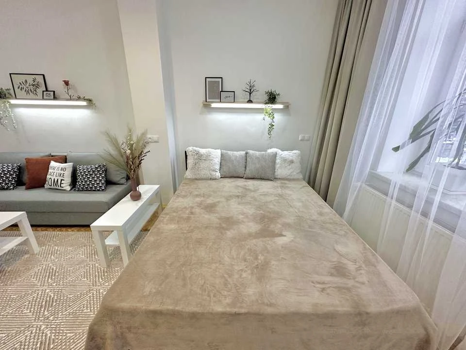 Apartment. Akademika Andriy Saharova Street, Lviv