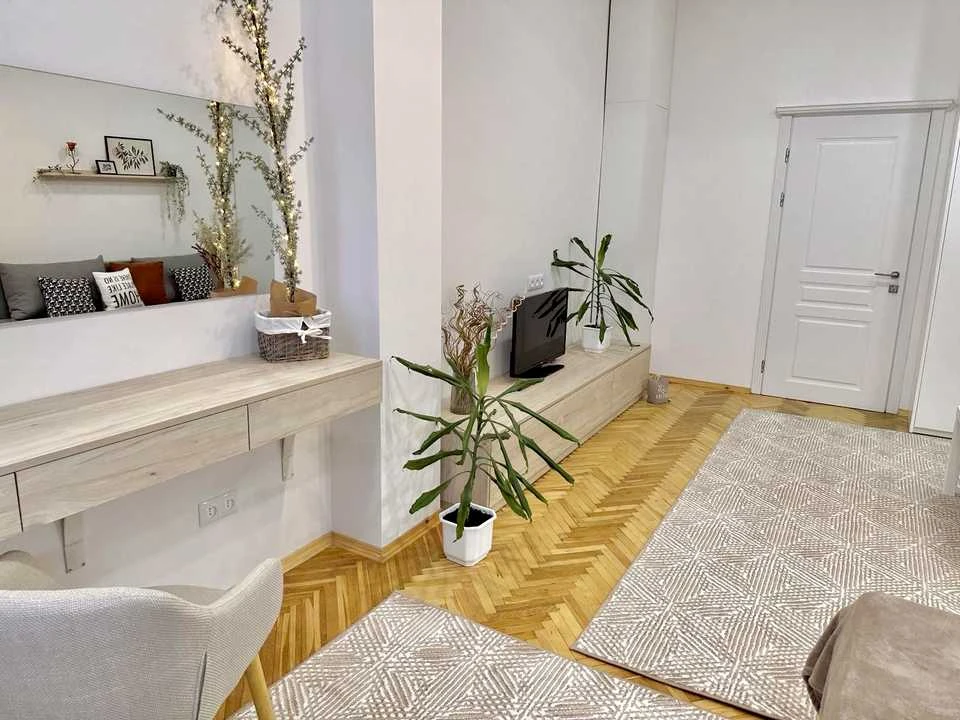 Apartment. Akademika Andriy Saharova Street, Lviv