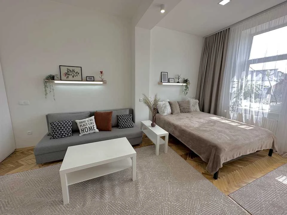 Apartment. Akademika Andriy Saharova Street, Lviv