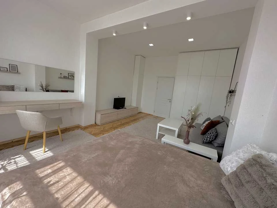Apartment. Akademika Andriy Saharova Street, Lviv