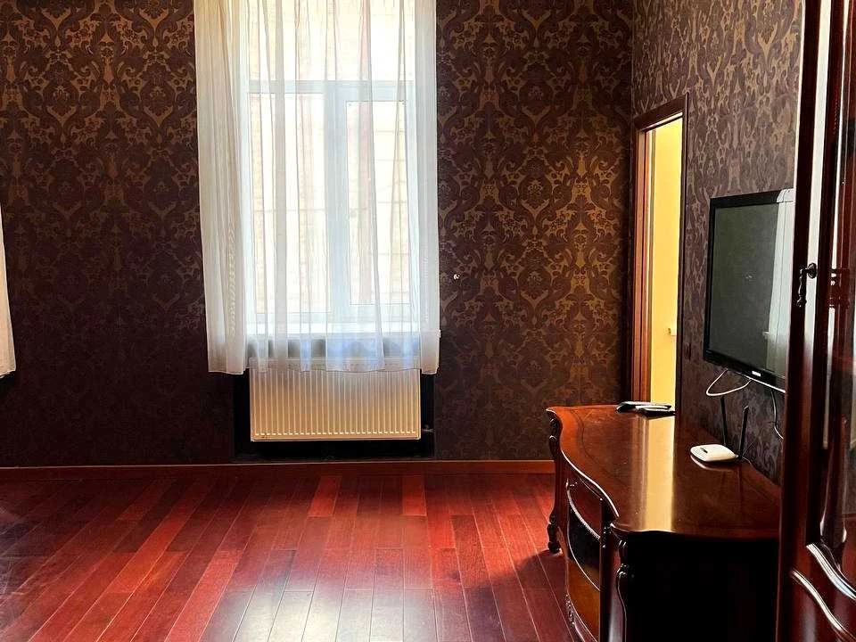 2-Bedroom Apartment for Rent in Kyiv