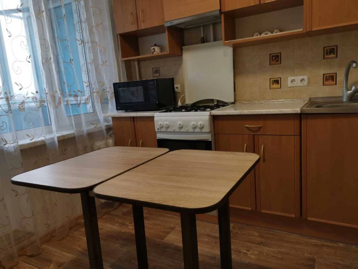 For Rent Long-Term 1-Bedroom Apartment, Kyiv, Шевchenkivskyi, Yuri I