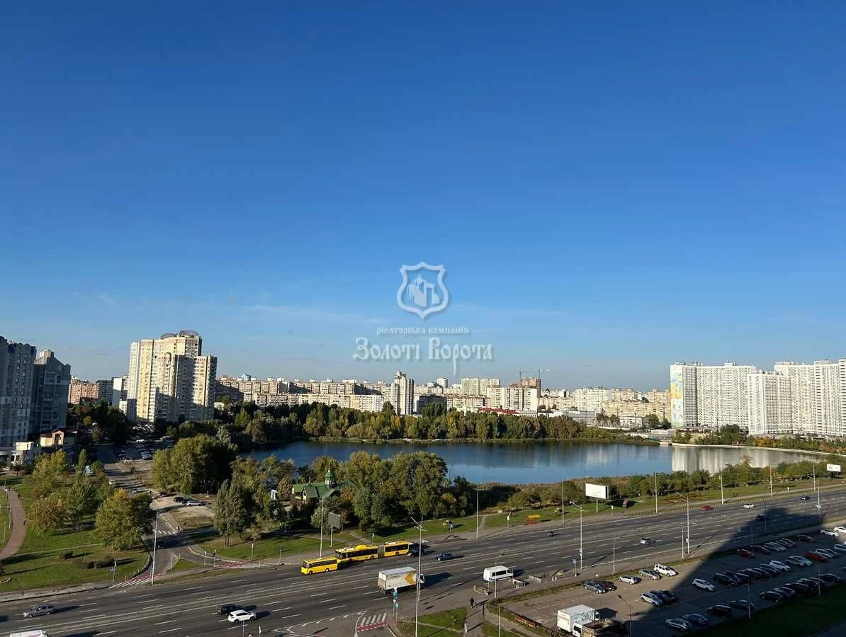3-room apartment. New renovation. Alexander Misyuga Street, 2, Osokorky, Kyiv.