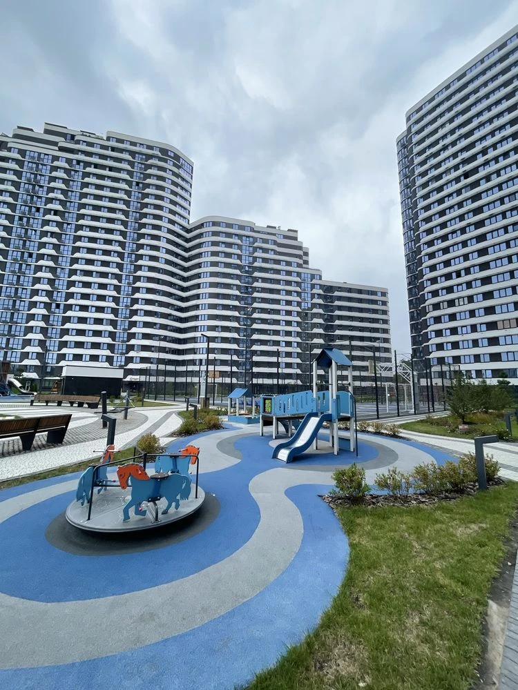 1-bedroom apartment with balcony 75 sq m, Parkovy Ozero-2 residential complex, YeOselya