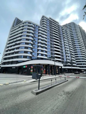 1-bedroom apartment with balcony 75 sq m, Parkovy Ozero-2 residential complex, YeOselya