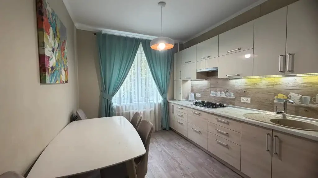3-room apartment for sale, Sokol