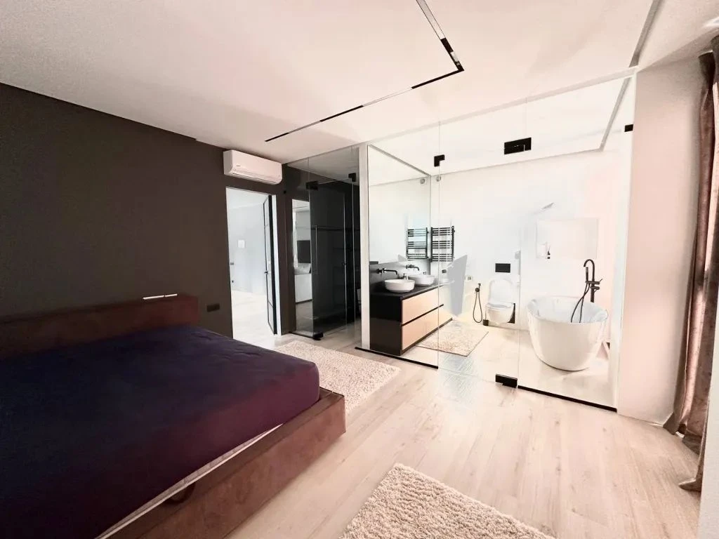 For sale, 2-bedroom apartment, Center (October), ЖК Novodvoryansk