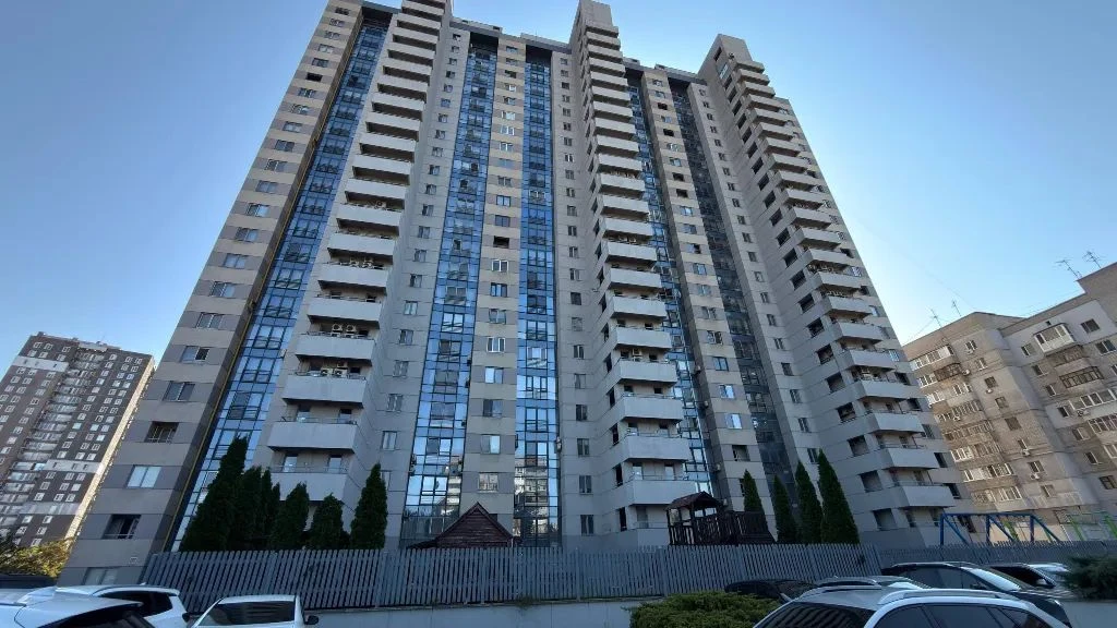 Продається 4-кімнатна квартира, Центр (Кіровський), ЖК Кіровськи