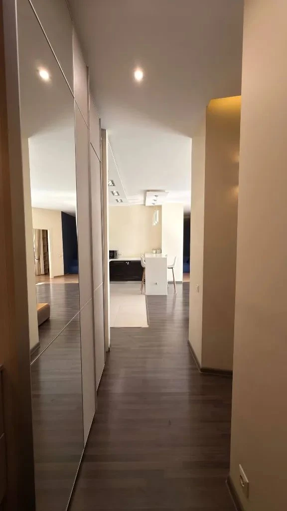 Продається 4-кімнатна квартира, Центр (Кіровський), ЖК Кіровськи