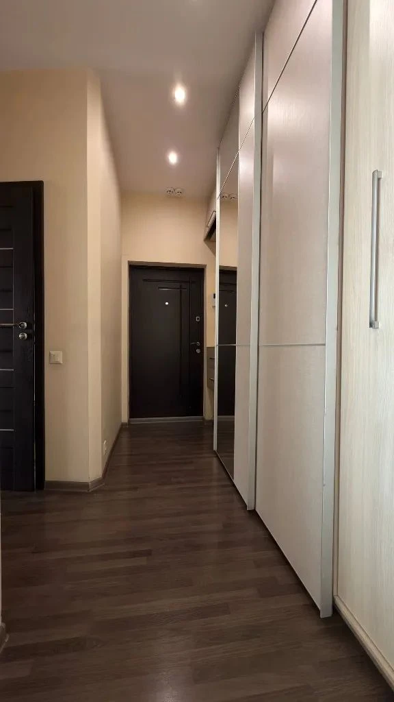 Продається 4-кімнатна квартира, Центр (Кіровський), ЖК Кіровськи