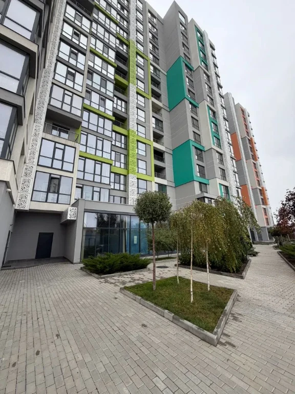 Продається 3-кімнатна квартира, ЖК Південний, Перемога-6