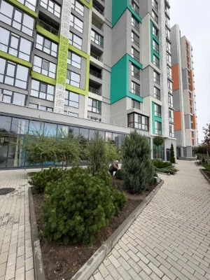 Продається 3-кімнатна квартира, ЖК Південний, Перемога-6