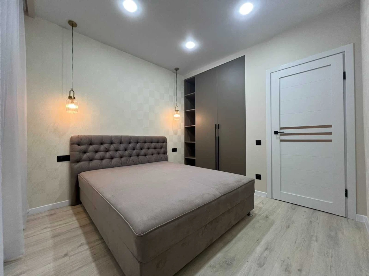 For sale, 2-bedroom apartment, "Happy-2" residential complex