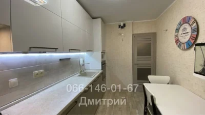 3-room apartment 65 sq m with renovation, furniture and appliances. T