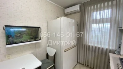 3-room apartment 65 sq m with renovation, furniture and appliances. T