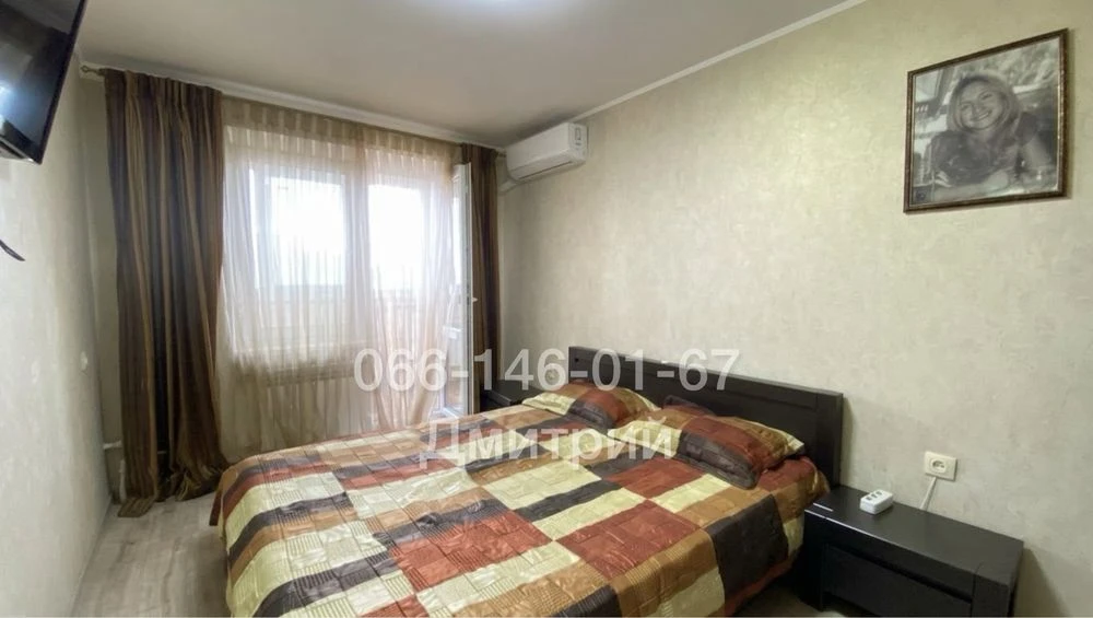 3-room apartment 65 sq m with renovation, furniture and appliances. T