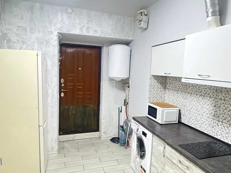 Apartment. Odessa, Deribasivs'ka Street