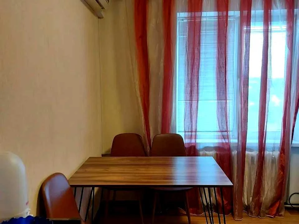 Квартира. Запоріжжя, Автозаводська вулиця