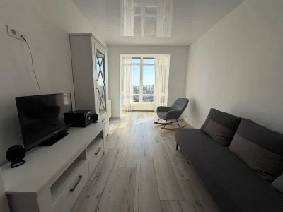 Great! View 2-bedroom apartment, ready to live in, renovated
